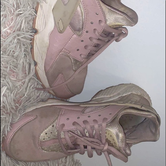 Nike Air Huarache (pink) - Picture 3 of 4